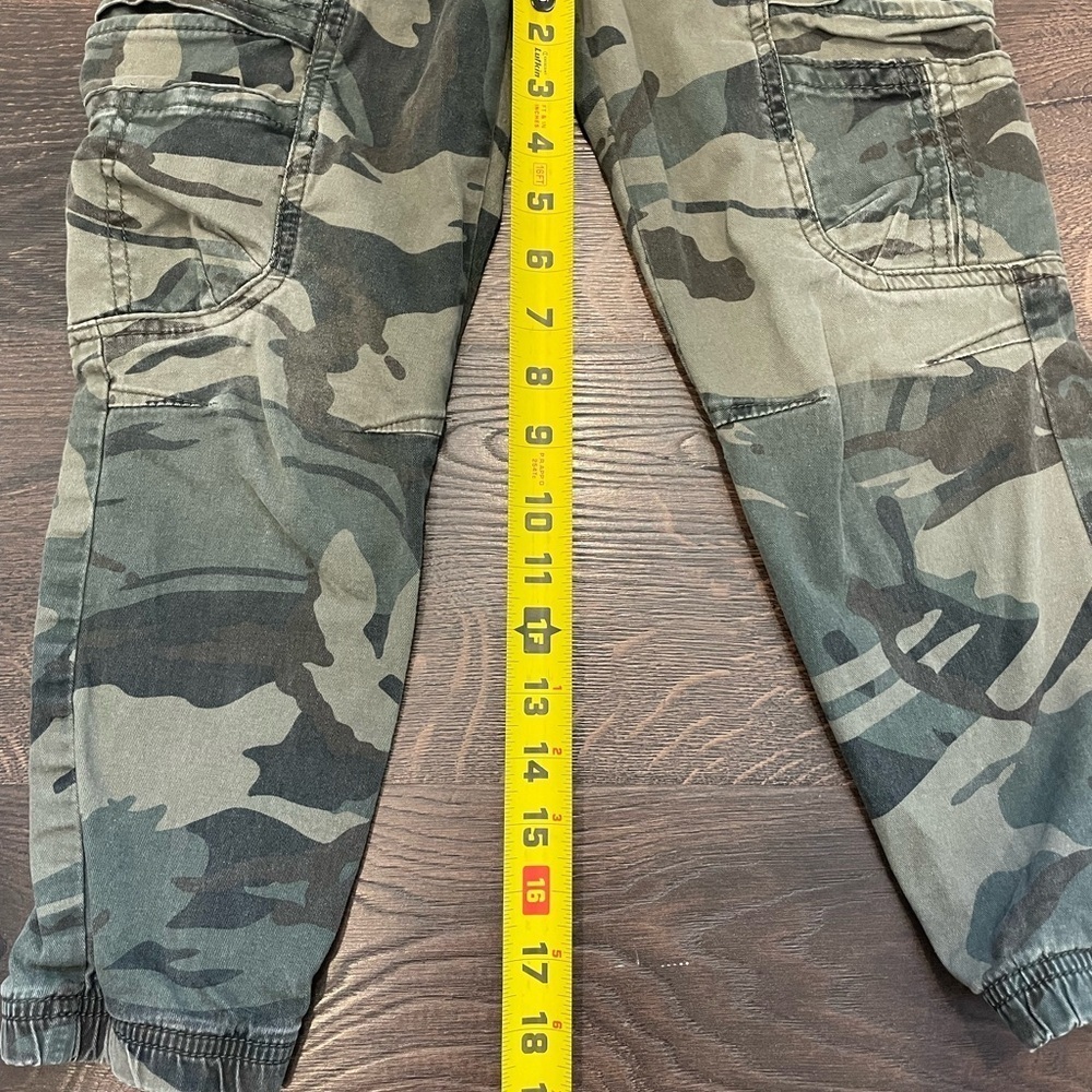 Wrangler camo print pants, kids 8 slim - Picture 5 of 5